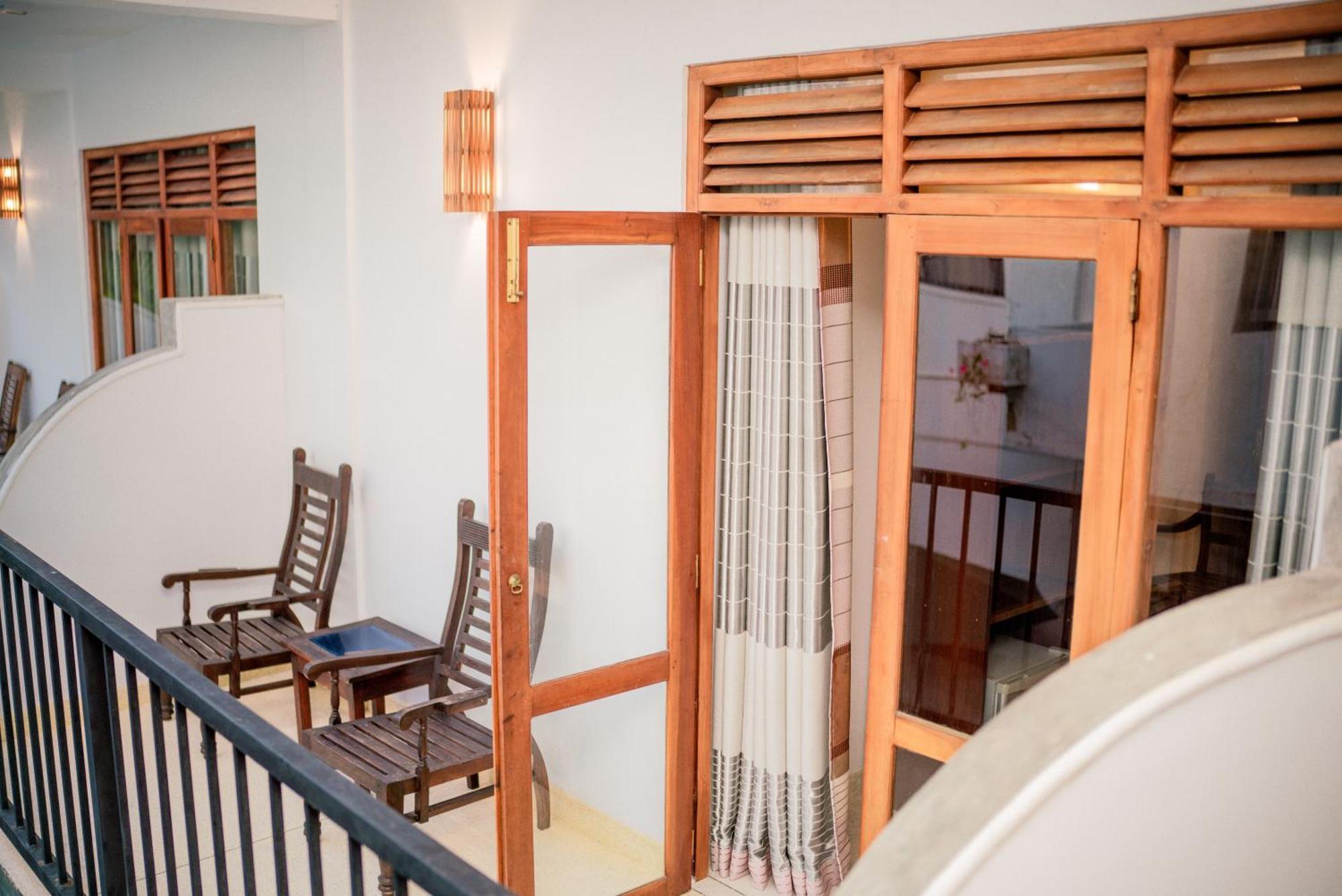 Bienvenido Cozy Madiha Hotel Matara Exterior foto