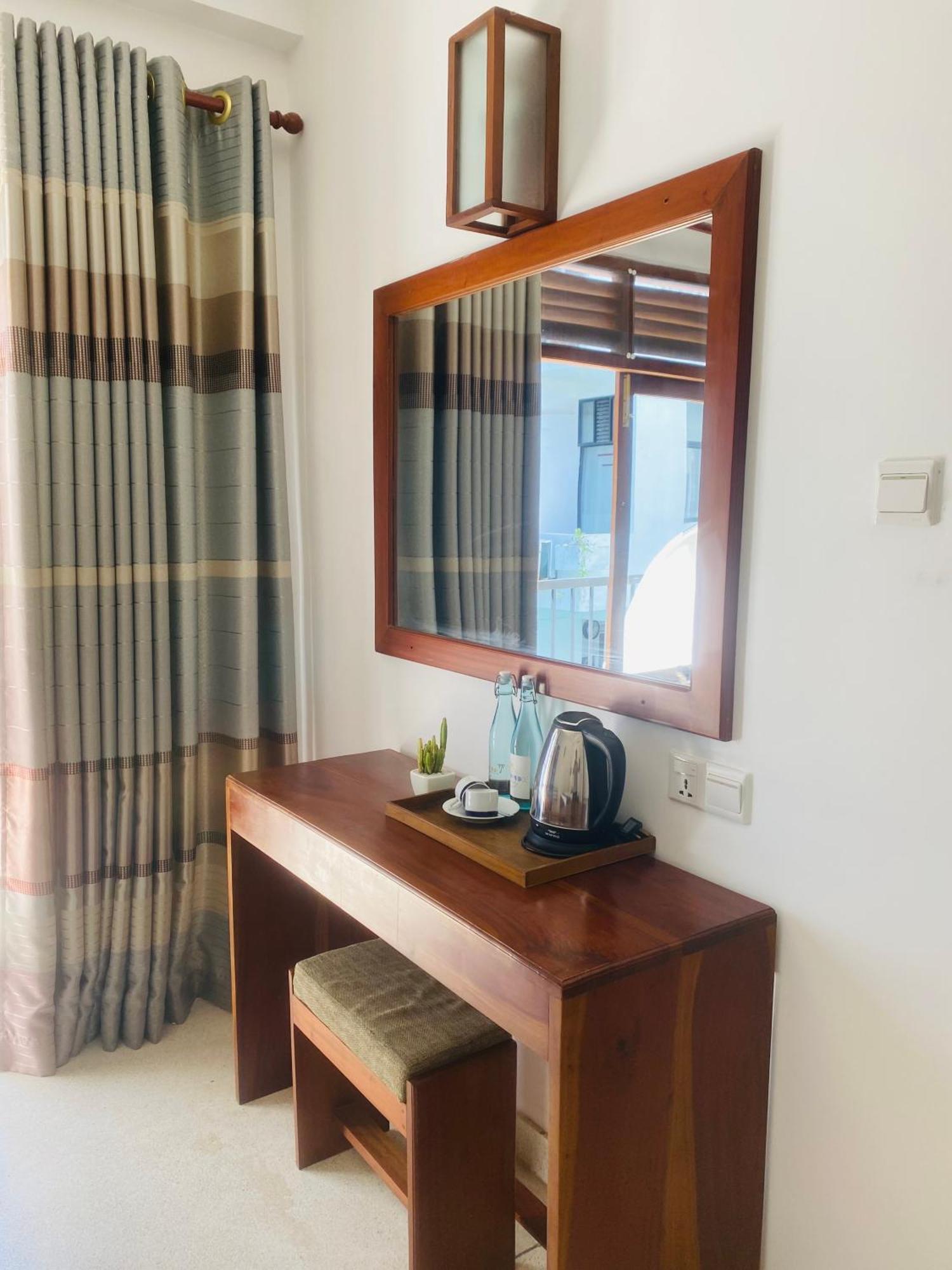 Bienvenido Cozy Madiha Hotel Matara Exterior foto